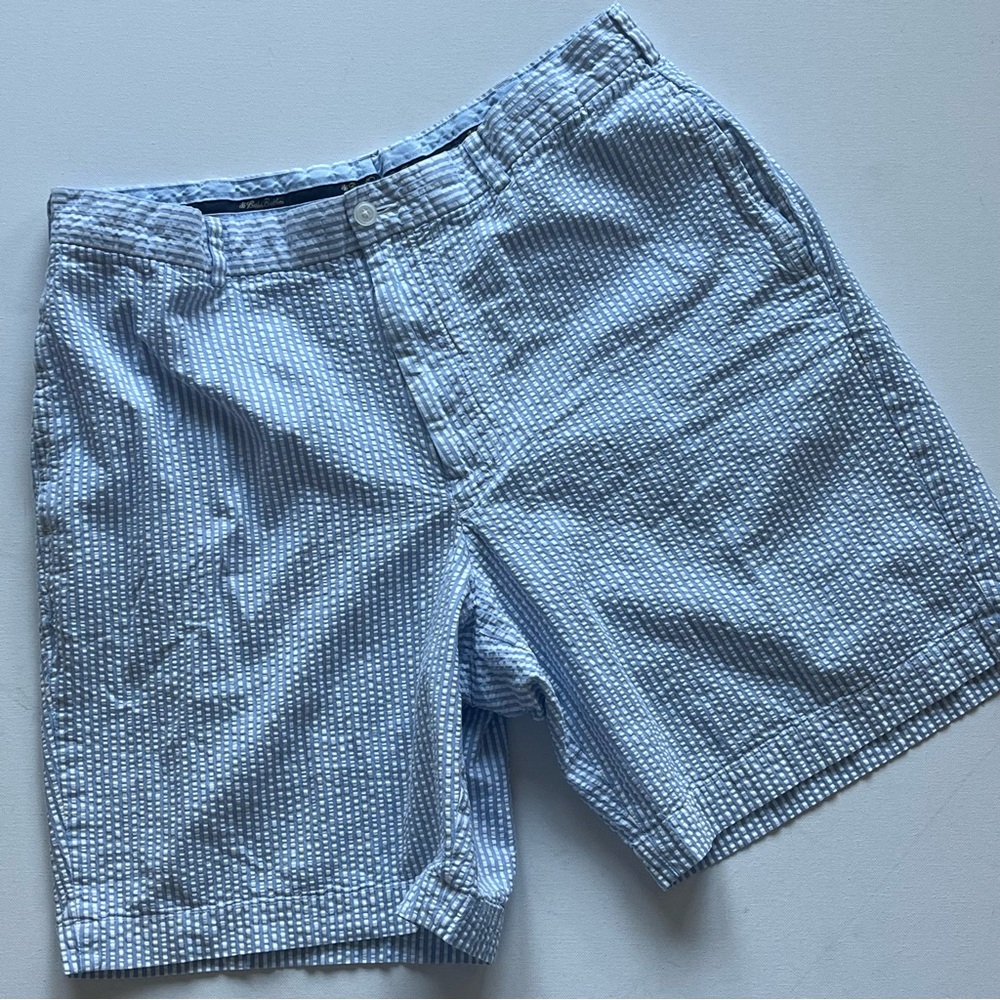 Brooks Brothers Blue & White Striped Seersucker Flat Front Shorts size 38